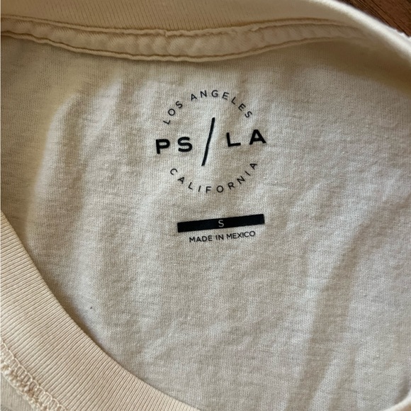 Pacsun butterfly graphic t shirt size small - Picture 2 of 3